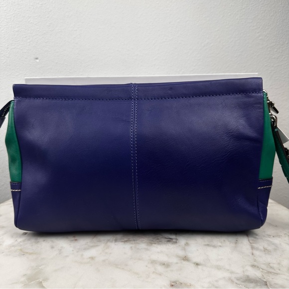 Coach Park Colorblock Leather Large Clutch Wristlet Blue Green Turnlock NWT - Picture 6 of 7